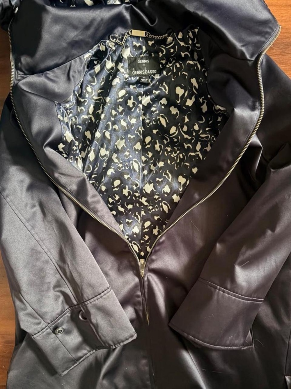 Women’s Navy Hooded Rain Jacket - Brand - Picture 5 of 7